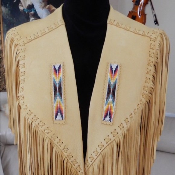 VTG.BEADED BUCKSKIN DEARSKIN NATIVE AMERICAN INDIAN CEREMONIAL MAIDEN STYLE VEST - Picture 11 of 11